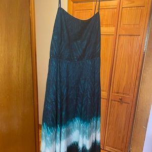 Whitehouse Blackmarket tie die dress